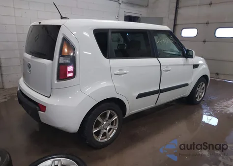 2011 Kia Soul + z USA, uszkodzony, nr VIN KNDJT2A28B7267601